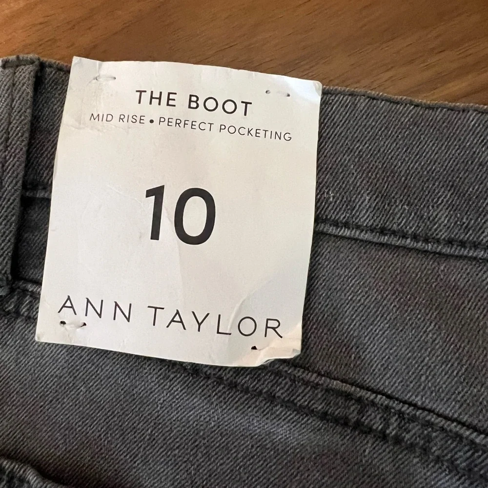 Ann Taylor The Boot Jeans Womens 10 Gray Mid Rise Bootcut Denim NWT - Picture 8 of 8